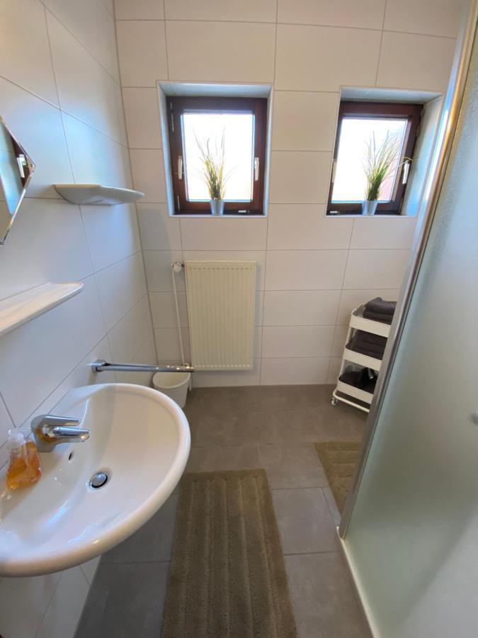 Moderne Ferienwohnung Brazil im EG mit eingezäuntem Garten und Terrasse in Südwestlage! Aurich  Exterior foto