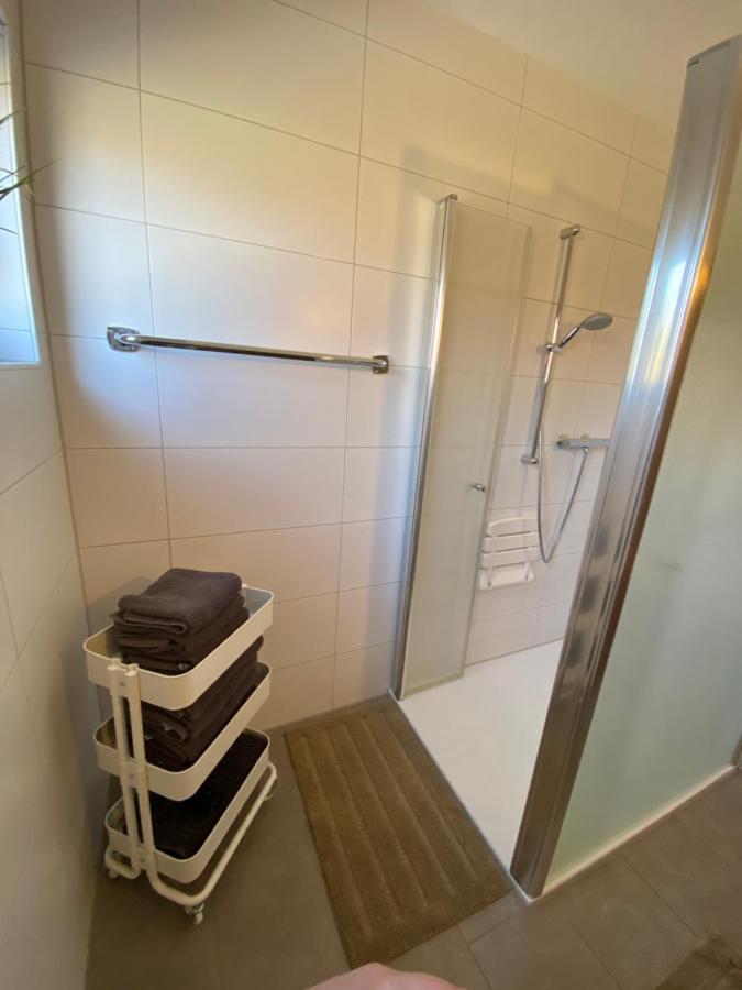 Moderne Ferienwohnung Brazil im EG mit eingezäuntem Garten und Terrasse in Südwestlage! Aurich  Exterior foto