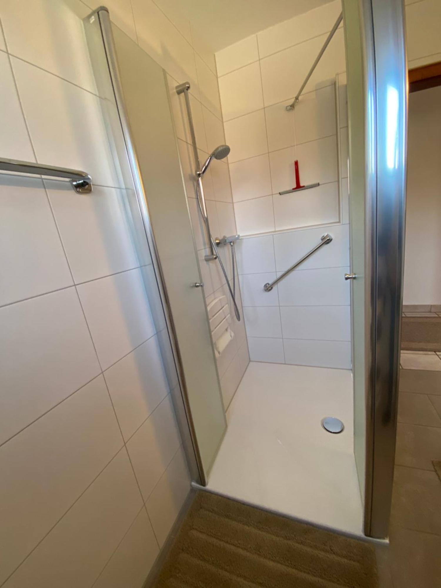 Moderne Ferienwohnung Brazil im EG mit eingezäuntem Garten und Terrasse in Südwestlage! Aurich  Exterior foto