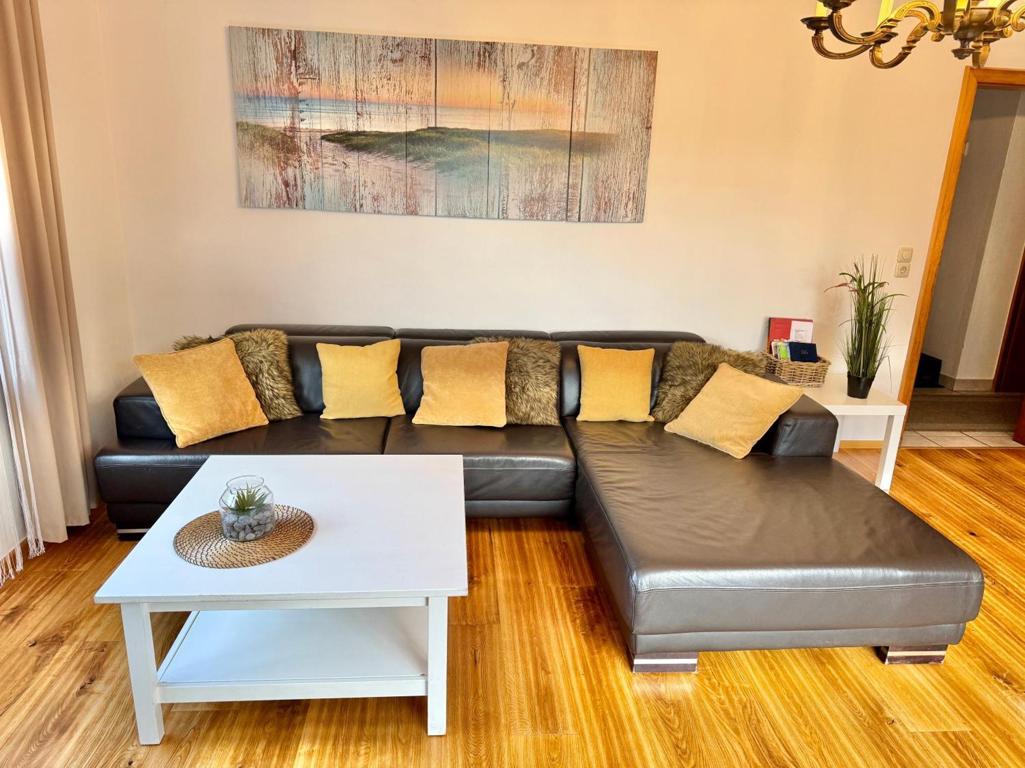 Moderne Ferienwohnung Brazil im EG mit eingezäuntem Garten und Terrasse in Südwestlage! Aurich  Exterior foto