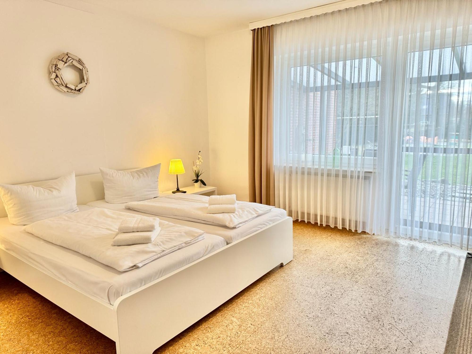 Moderne Ferienwohnung Brazil im EG mit eingezäuntem Garten und Terrasse in Südwestlage! Aurich  Exterior foto